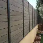 גדר דמוי עץ - השדרוג הנפלא לתקופת הקיץ לעיצוב מרחב הגינה והכניסה לבית | bull-deck.com